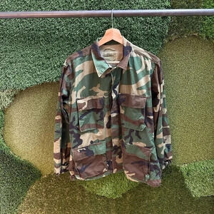 Vintage Military Camouflage Button-up  Shirt Small
